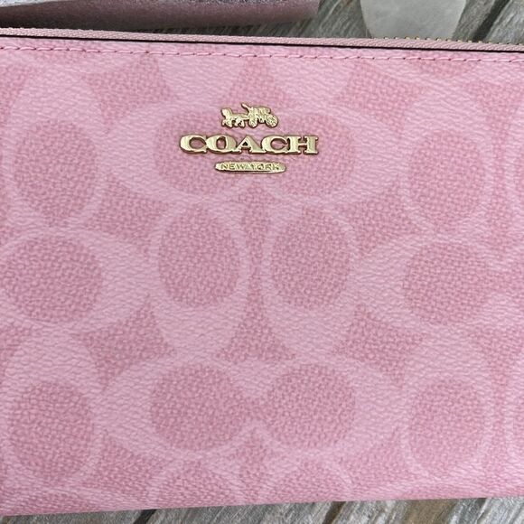 Coach Powder Pink Long Zip Around Wallet In Signature Canvas Bag Purse - Picture 3 of 10